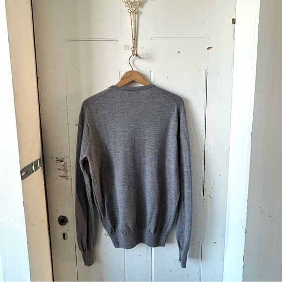 Peter Millar Brandon Dune Golf V-Neck Merino Wool Blend Sweater - Picture 5 of 12